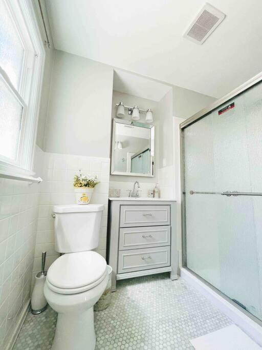 Photo of Bathroom in North Decatur