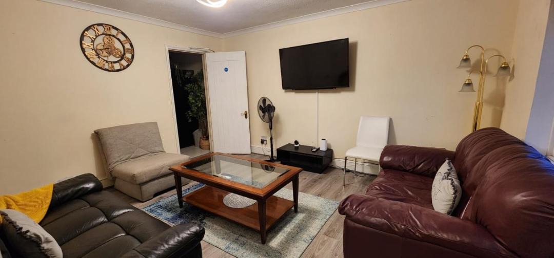 Photo of Livingroom in Byfleet