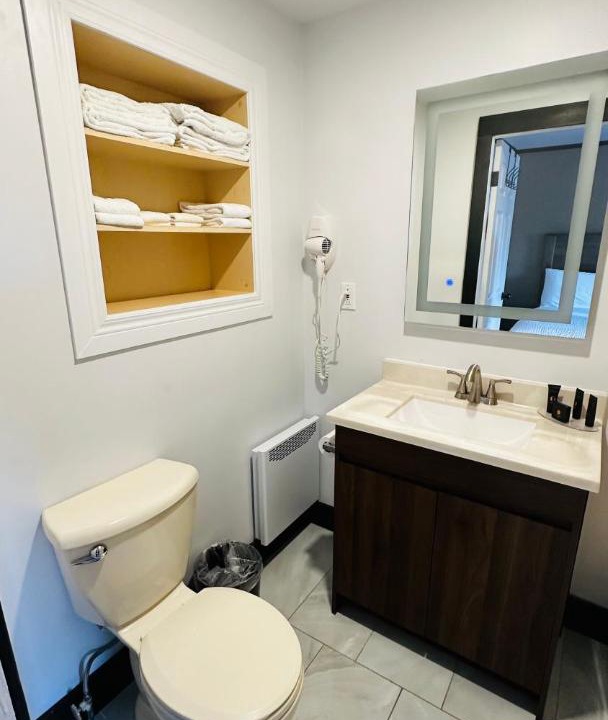 Photo of Bathroom in Beresford