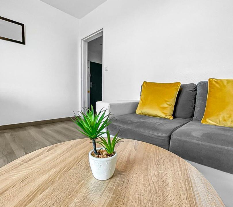 Photo of Livingroom in Miroir - Batignolles