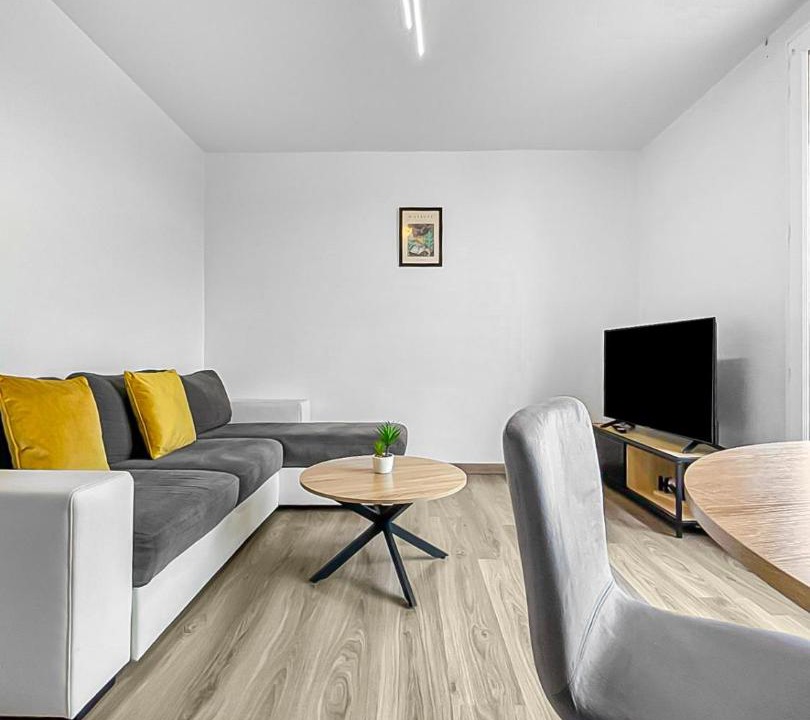 Photo of Livingroom in Miroir - Batignolles