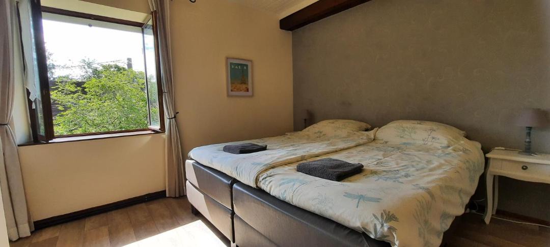 Photo of Bedroom in Parnac