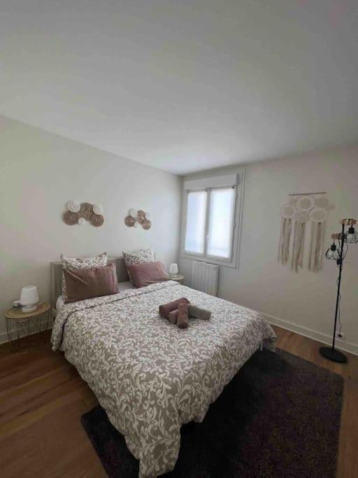 Photo of Bedroom in Clamart