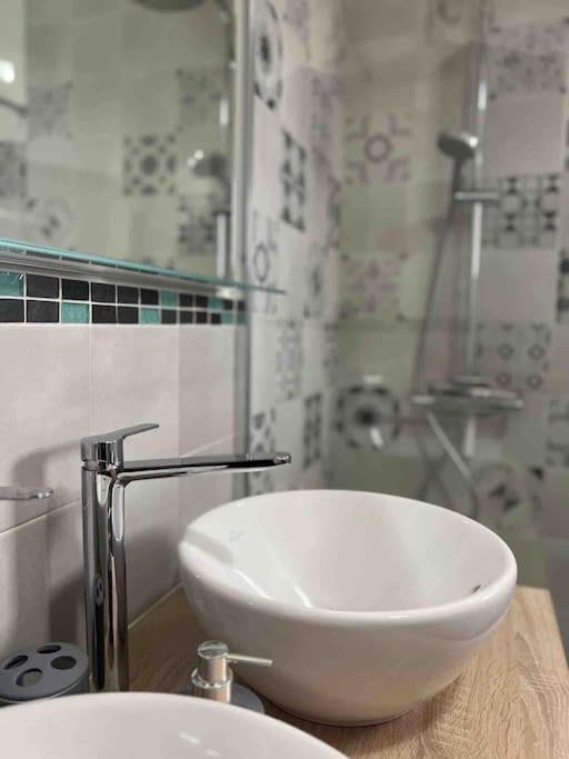 Photo of Bathroom in Clamart