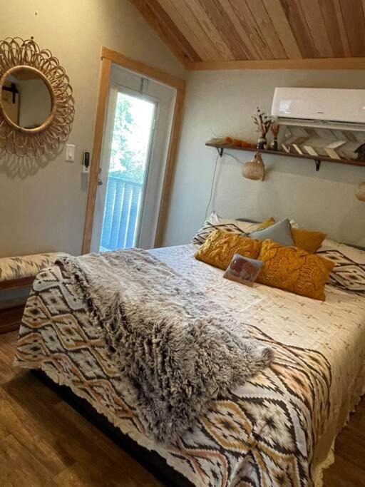 Photo of Bedroom in Mineola