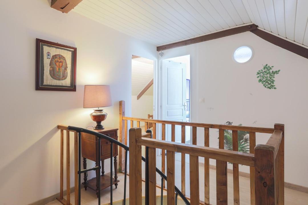 Photo of Others in Allineuc