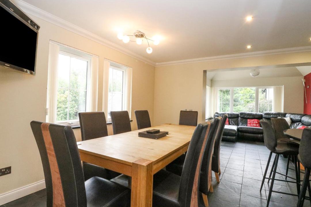 Photo of Others in Killin