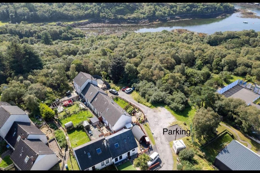 Photo of Others in Nostie