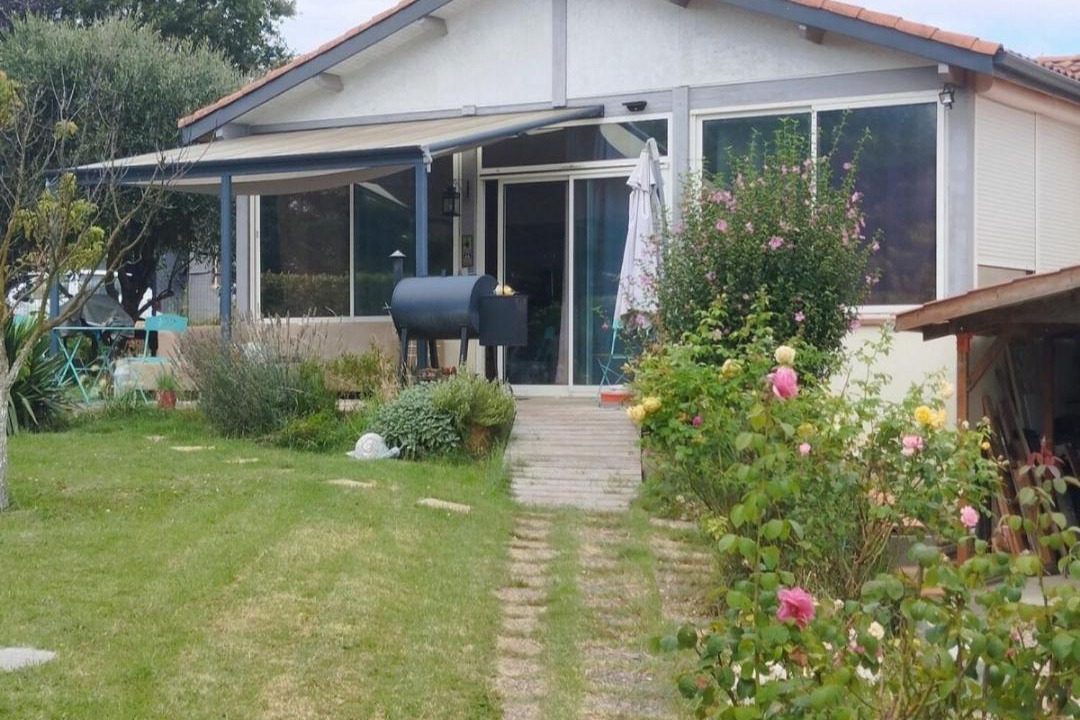 Photo of Others in Calmont