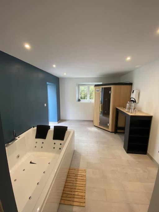 Photo of Bathroom in Bullion