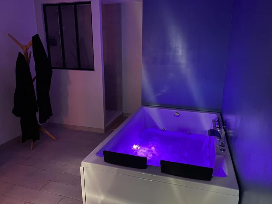 Photo of Bathroom in Bullion