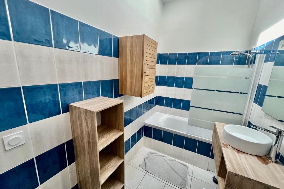 Photo of Bathroom in Sainte-Anne - Faubourg Noyon