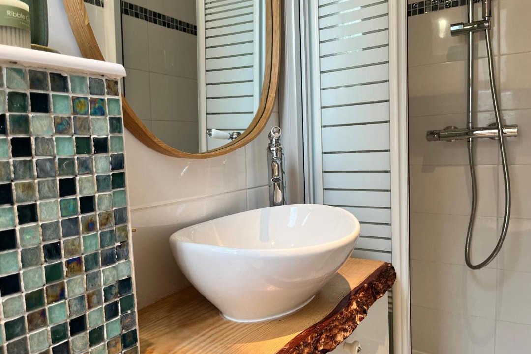 Photo of Bathroom in Saint-Lambert