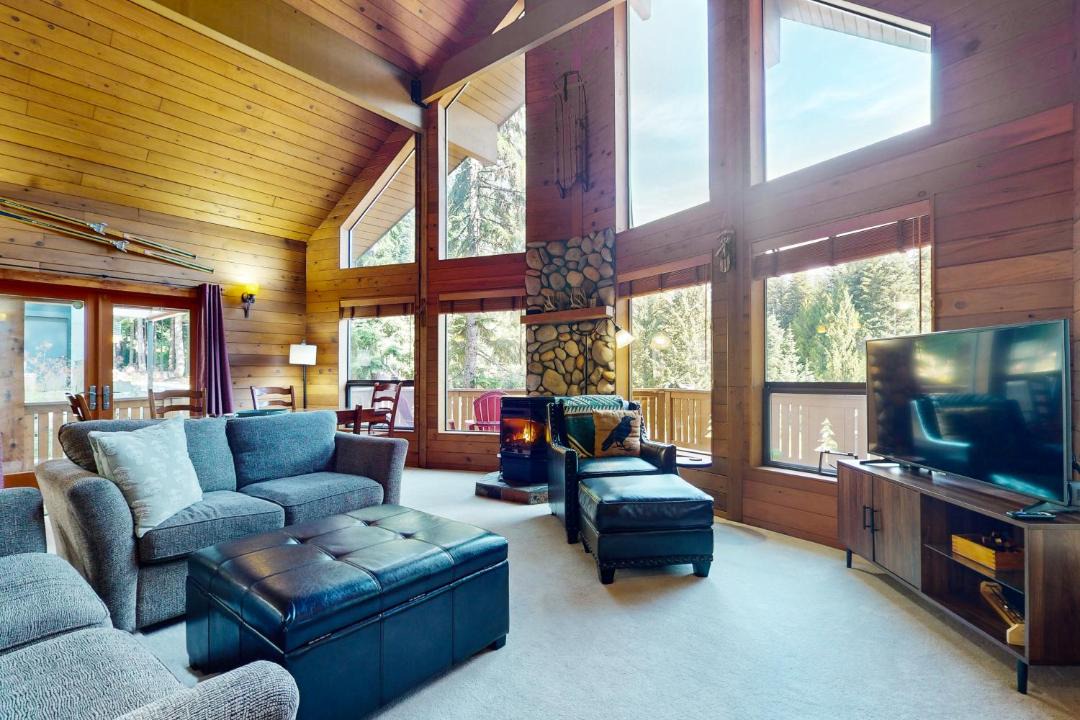 Photo of Livingroom in Hyak