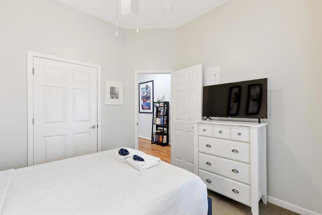 Photo of Bedroom in Waters Edge