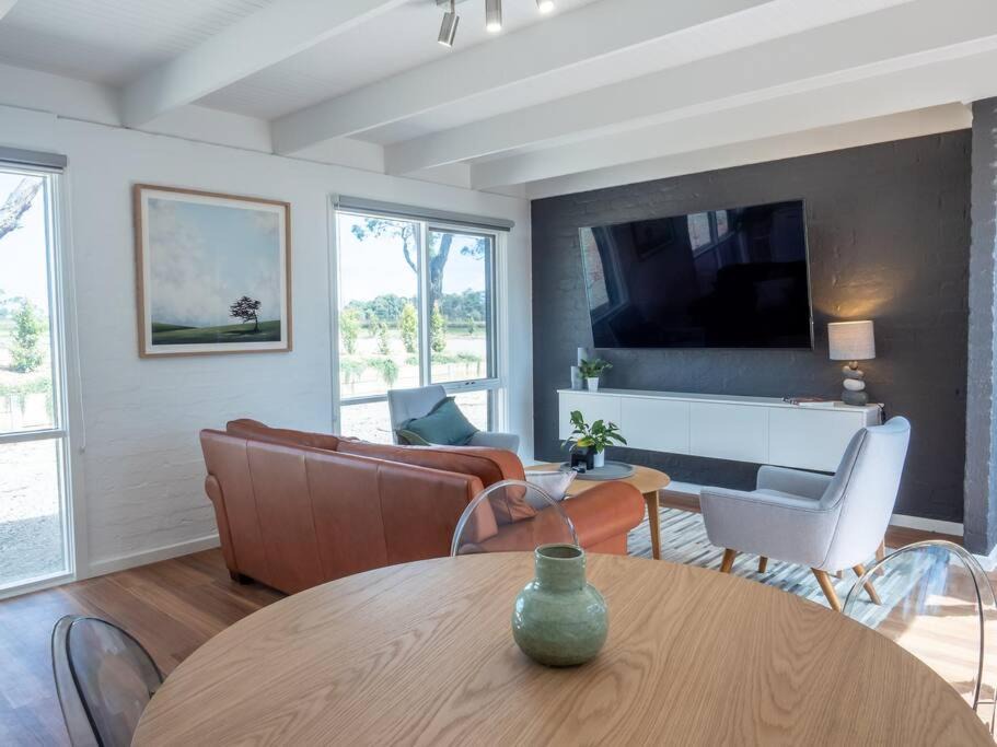 Photo of Others in Main Ridge