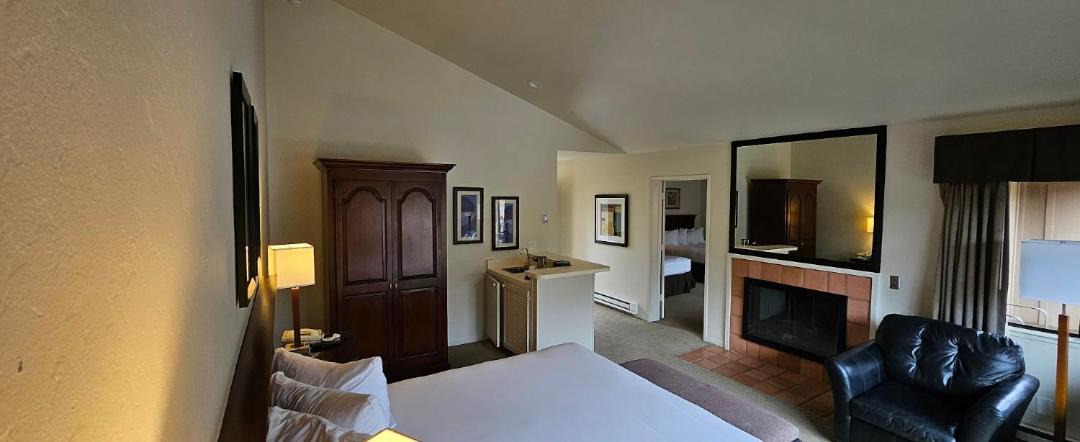 Photo of Others in Golden Rectangle