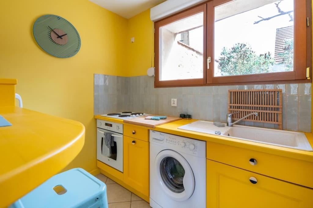 Photo of Others in Moisson