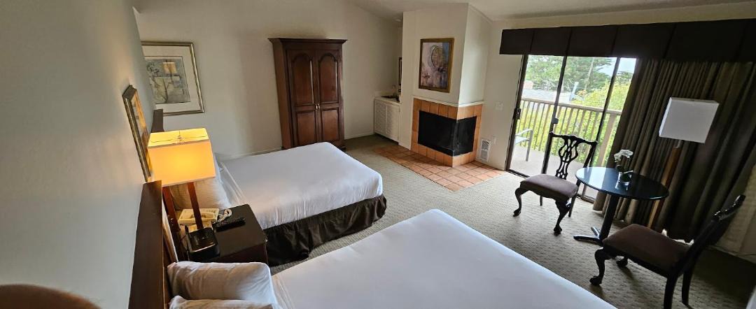 Photo of Others in Golden Rectangle