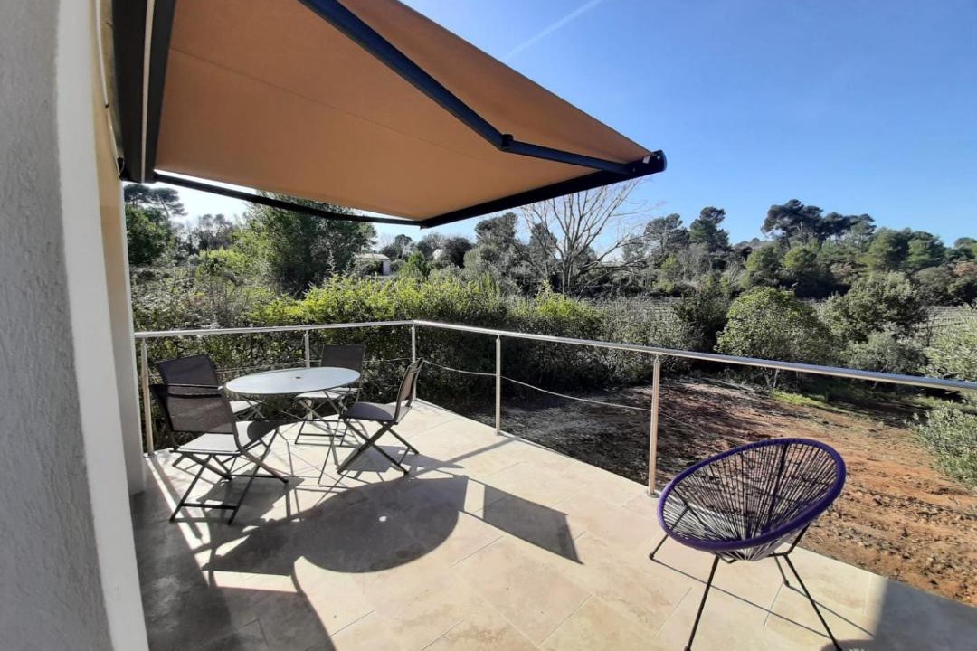 Photo of Patio Balcony in Pourrieres
