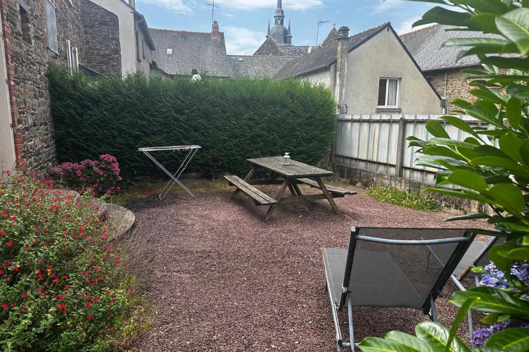 Photo of Others in Neant-sur-Yvel