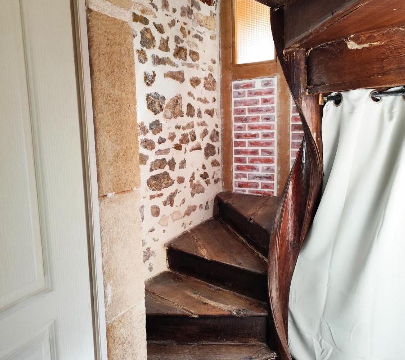 Photo of Others in Avallon