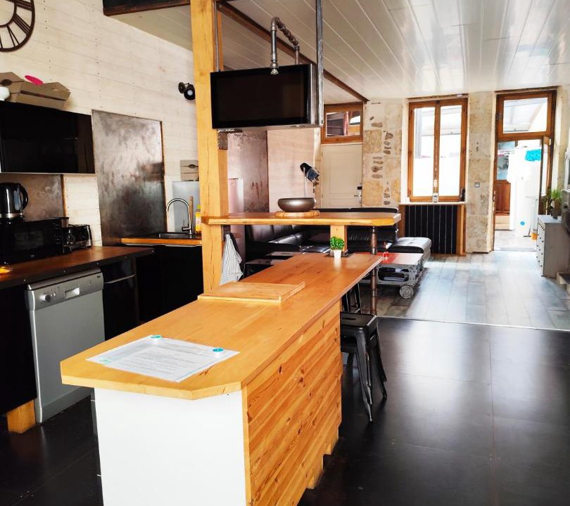 Photo of Others in Avallon