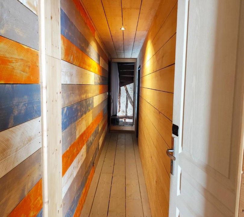 Photo of Others in Avallon