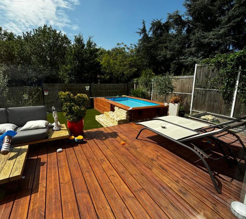 Photo of Patio Balcony in Saint - Martin - du - Touch