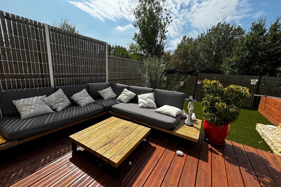 Photo of Patio Balcony in Saint - Martin - du - Touch