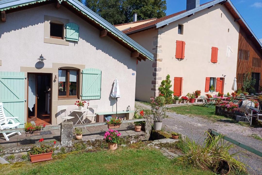 Photo of Others in Archettes