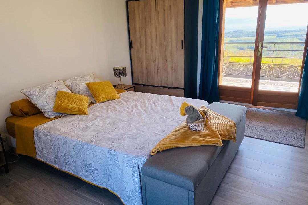 Photo of Bedroom in Parnans