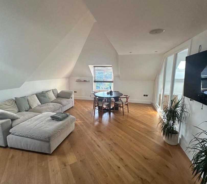 Photo of Livingroom in Woodside