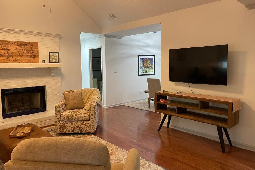 Photo of Others in Senoia