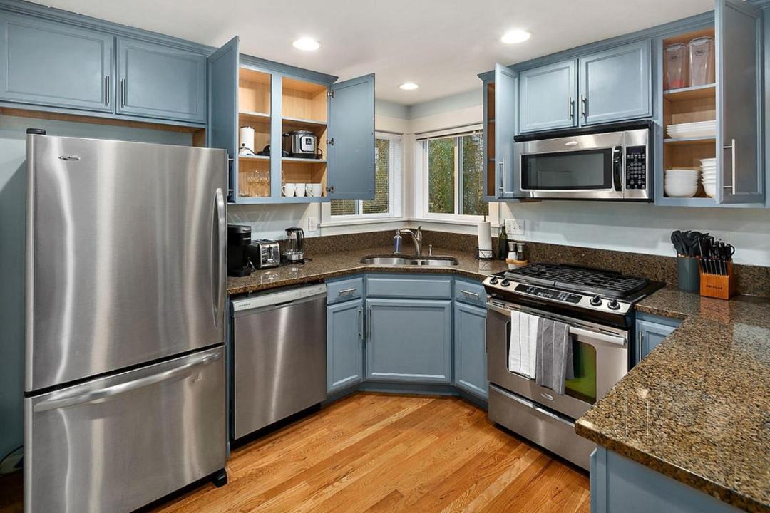 Photo of Kitchen in East Queen Anne