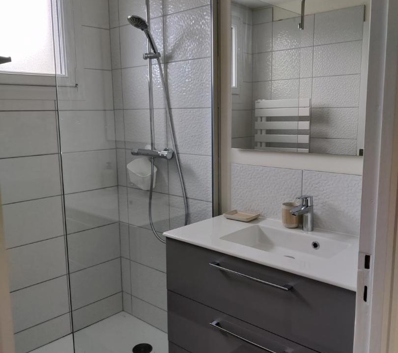 Photo of Bathroom in Equeurdreville-Hainneville