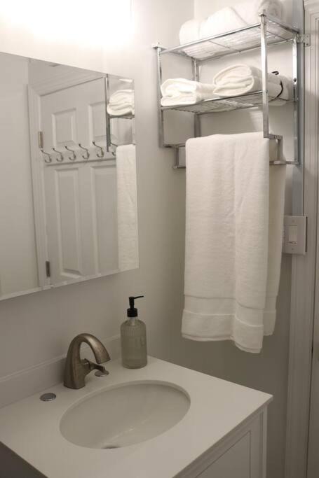 Photo of Bathroom in Wall