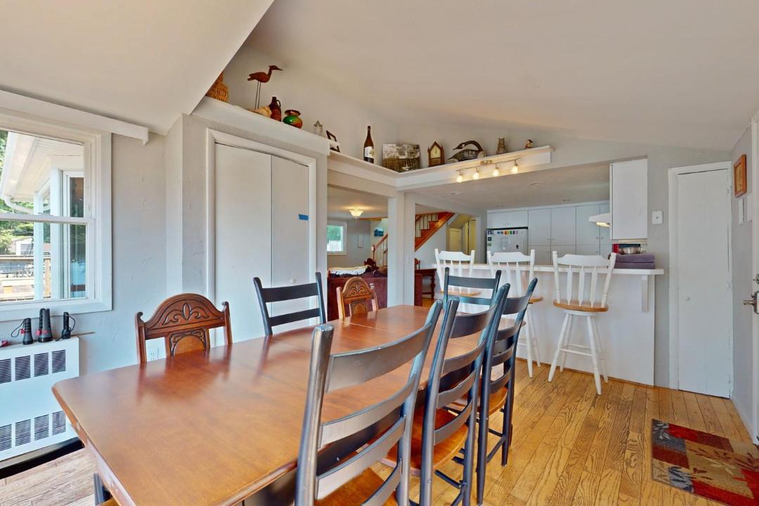 Photo of Others in Valois