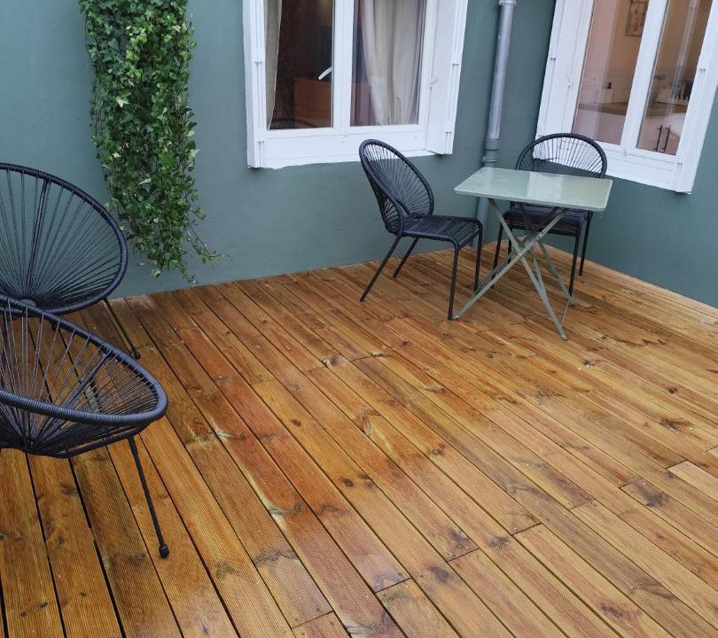 Photo of Patio Balcony in La Demi-Lune