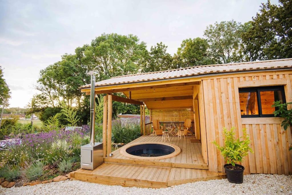 Photo of Others in Diges