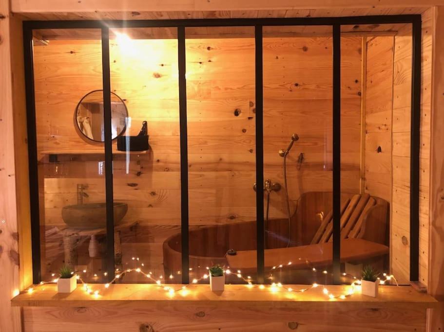 Photo of Others in Diges