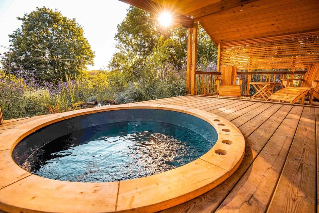 Photo of Others in Diges