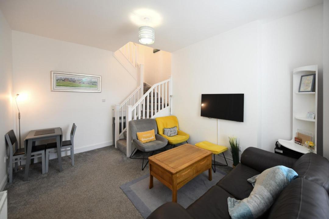 Photo of Others in Prestwick