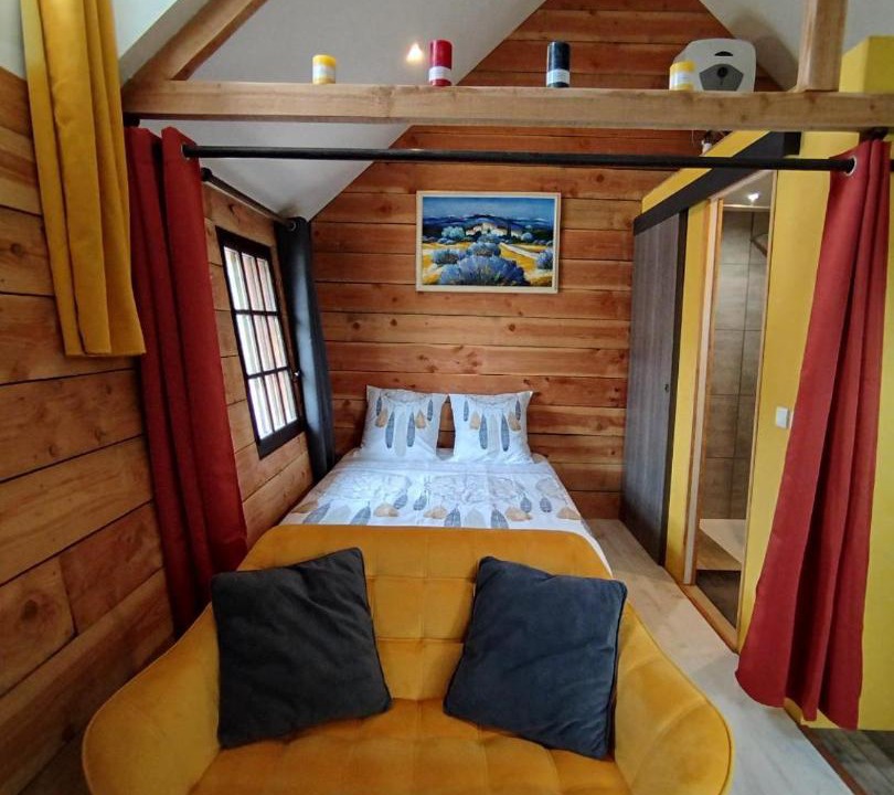 Photo of Bedroom in Cordes-sur-Ciel