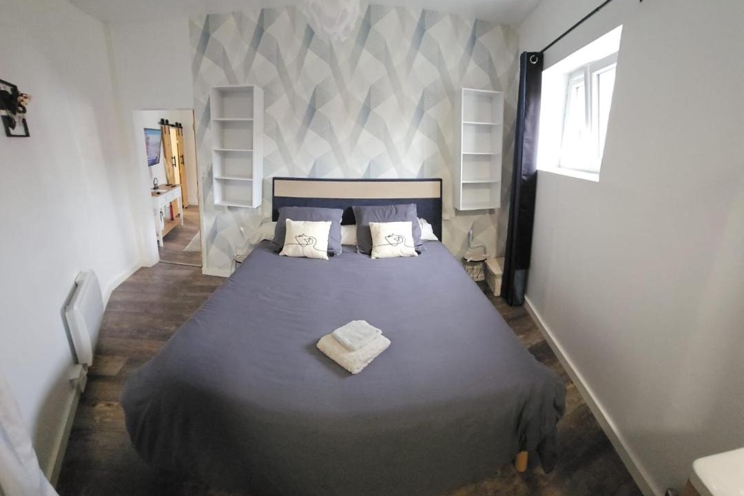 Photo of Bedroom in Mirebeau