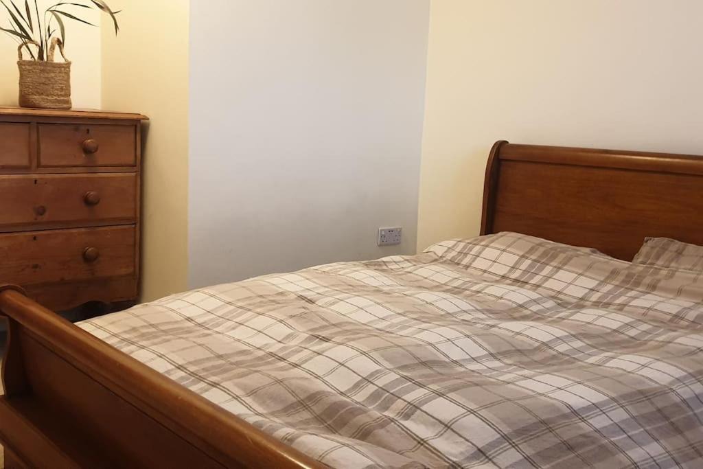 Photo of Bedroom in Helmdon