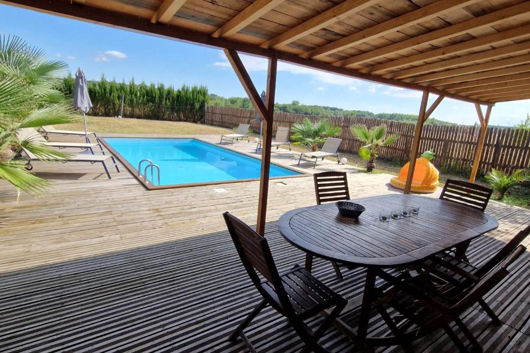 Photo of Others in Bazac