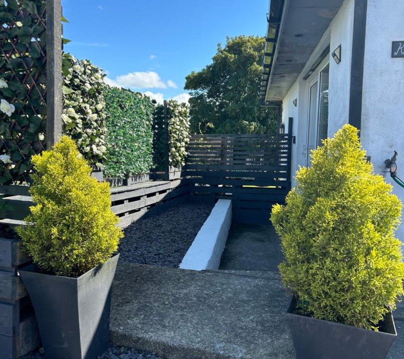 Photo of Others in Tremain