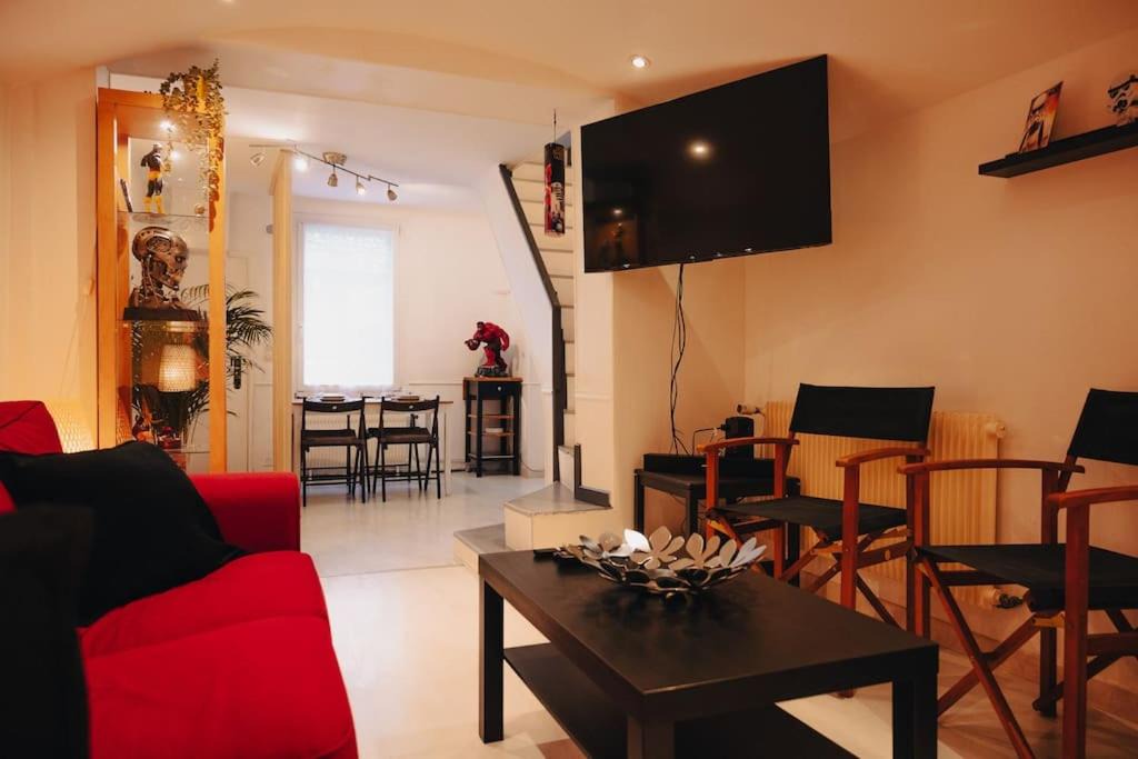 Photo of Livingroom in Coteaux Ouest