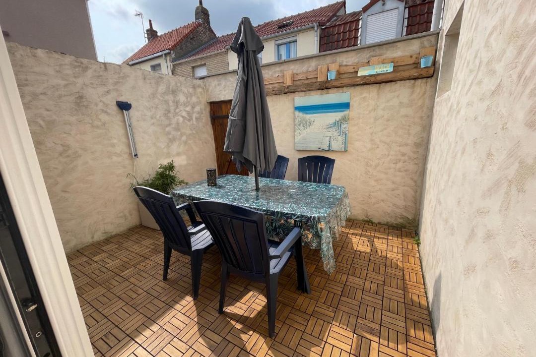 Photo of Patio Balcony in Grand-Fort-Philippe
